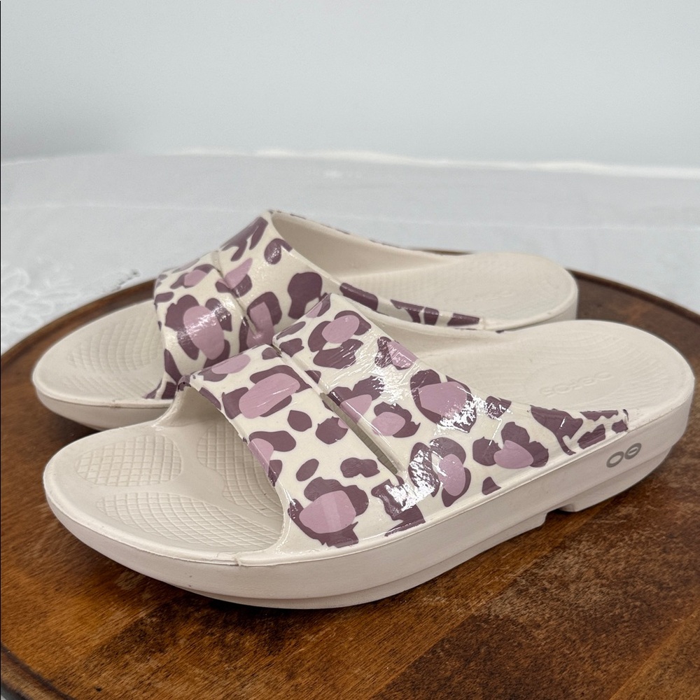 Women's Pink Leopard Print Slide Sandals